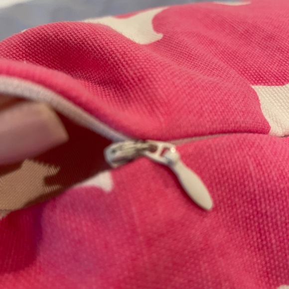 Kate Spade dot patterned pink pillow with down insert and hidden zipper - Picture 6 of 7